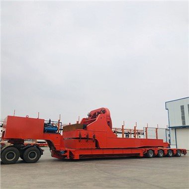 Remorcă lamă de vânt